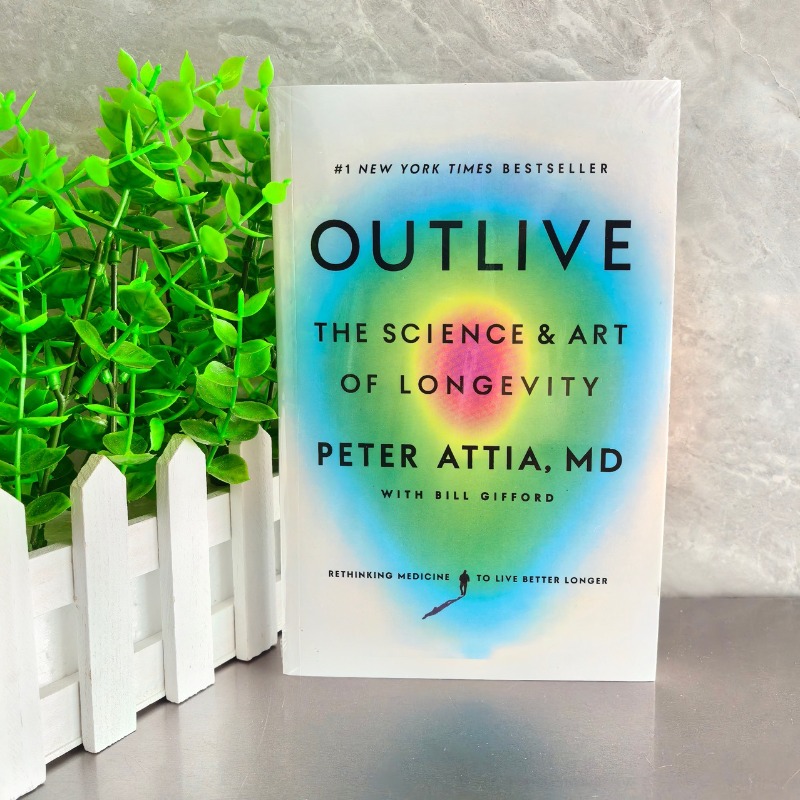 Nutrition And Exercise - Outlive: 長寿の科学と芸術 (ピーター・アティア医学博士著) - 健康的な老化のための健康寿命、栄養、運動、医学に関する英語の本